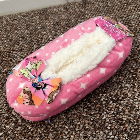 1 Pair Only Choose 1 Anime Kids Non-Slip Fuzzy Fur Babba Winter Warm Home Wear! - Picture 6 of 12